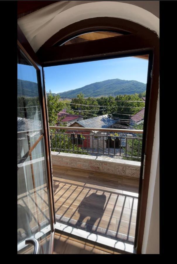 Hotel Bujtina Liana Voskopojë Exterior foto